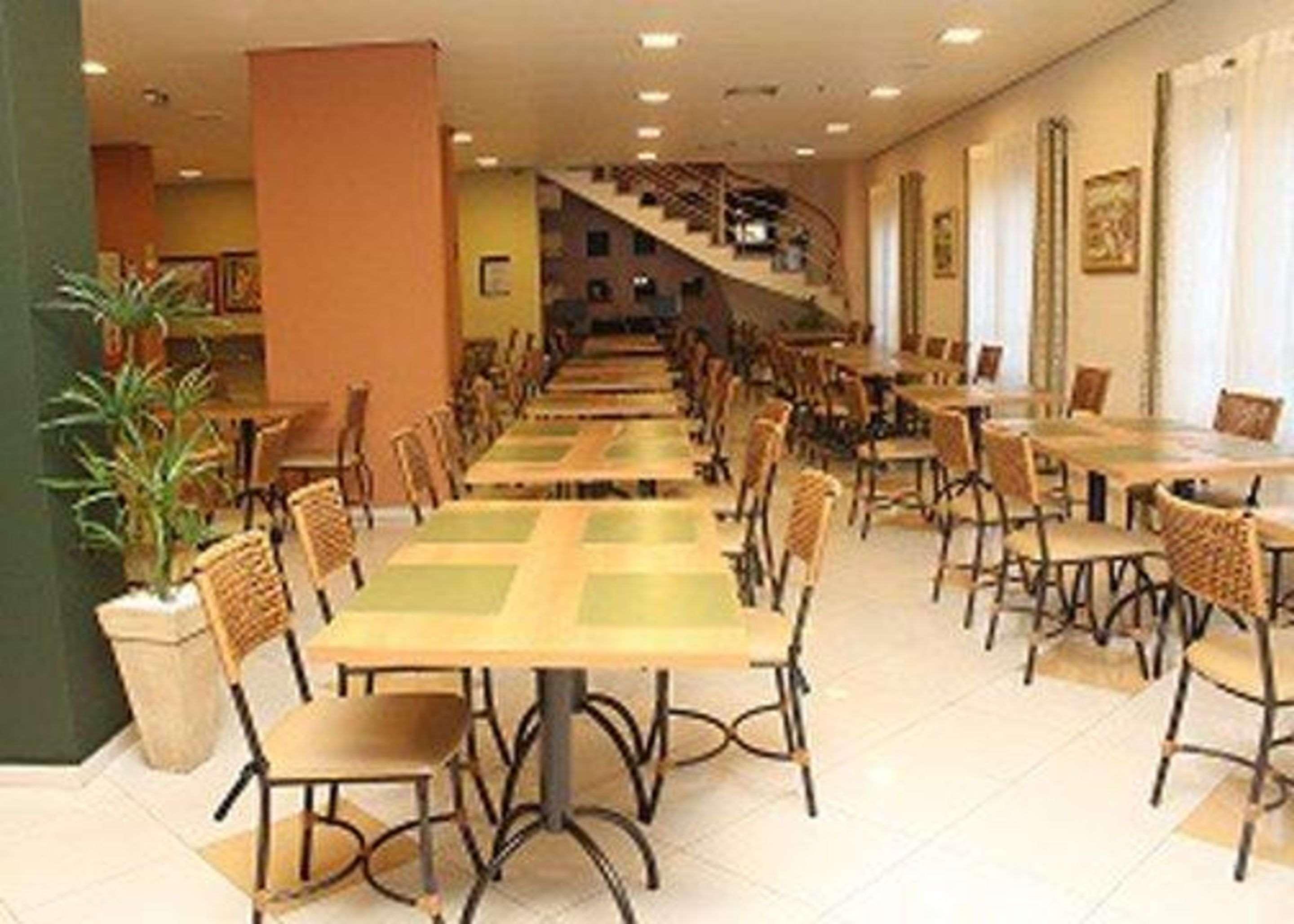Comfort Hotel Joinville Exterior foto